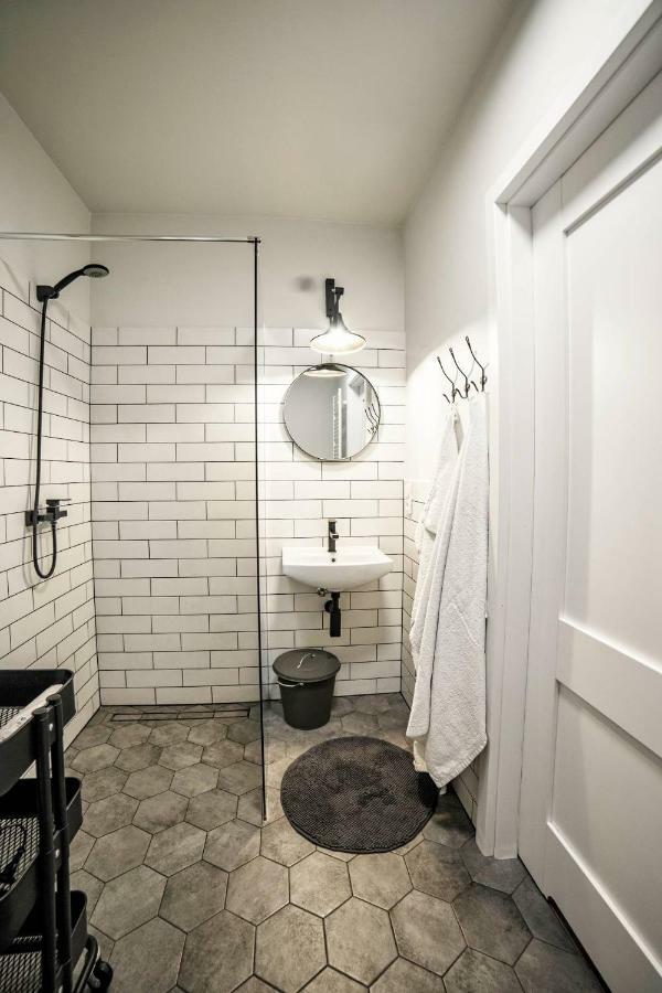 One Apartment Srem Luaran gambar