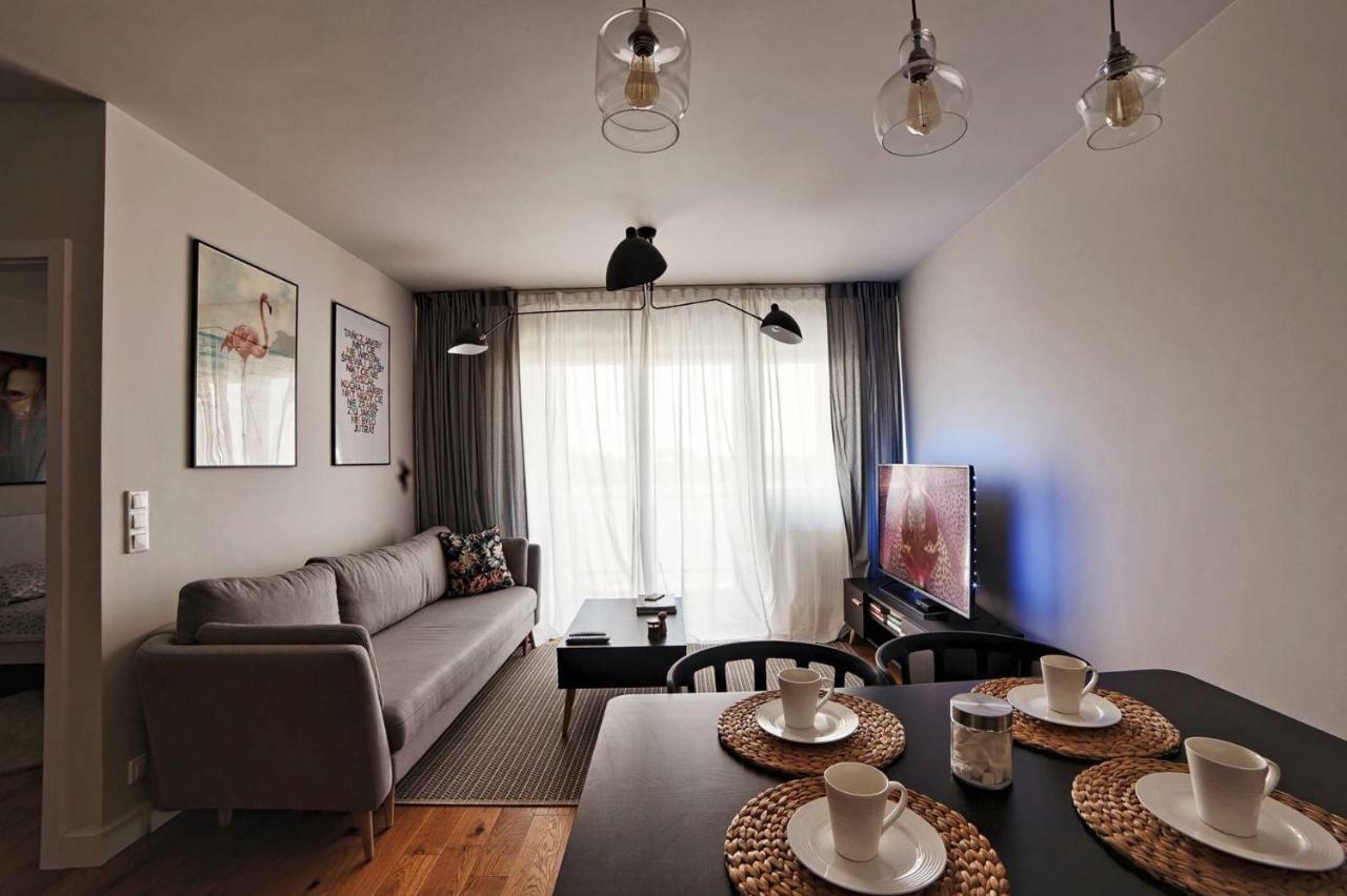 One Apartment Srem Luaran gambar