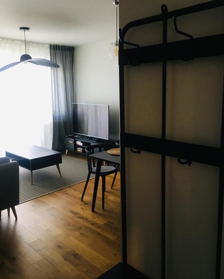 One Apartment Srem Luaran gambar